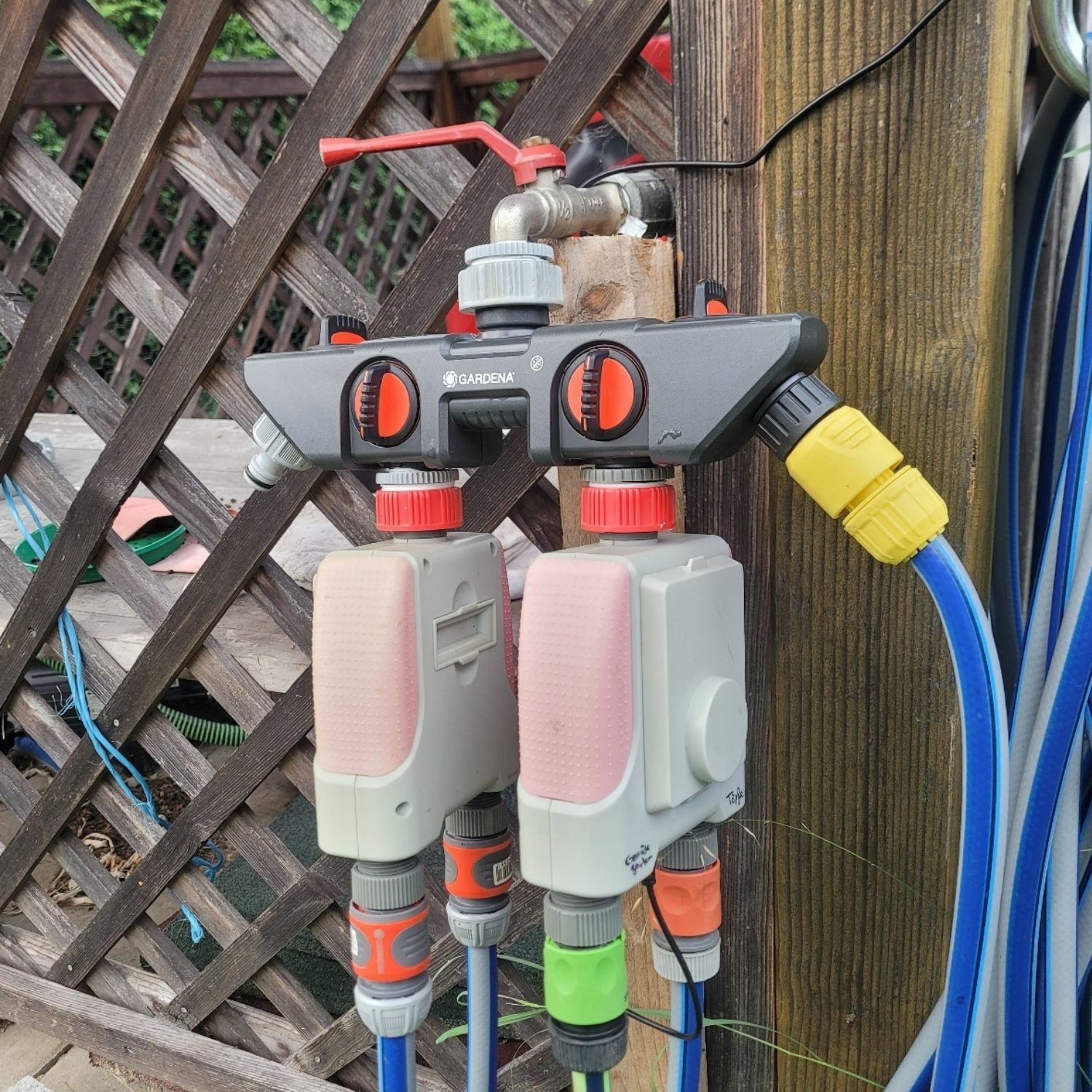 Smarte Bewässerungssysteme für Pflanzen mit Computer