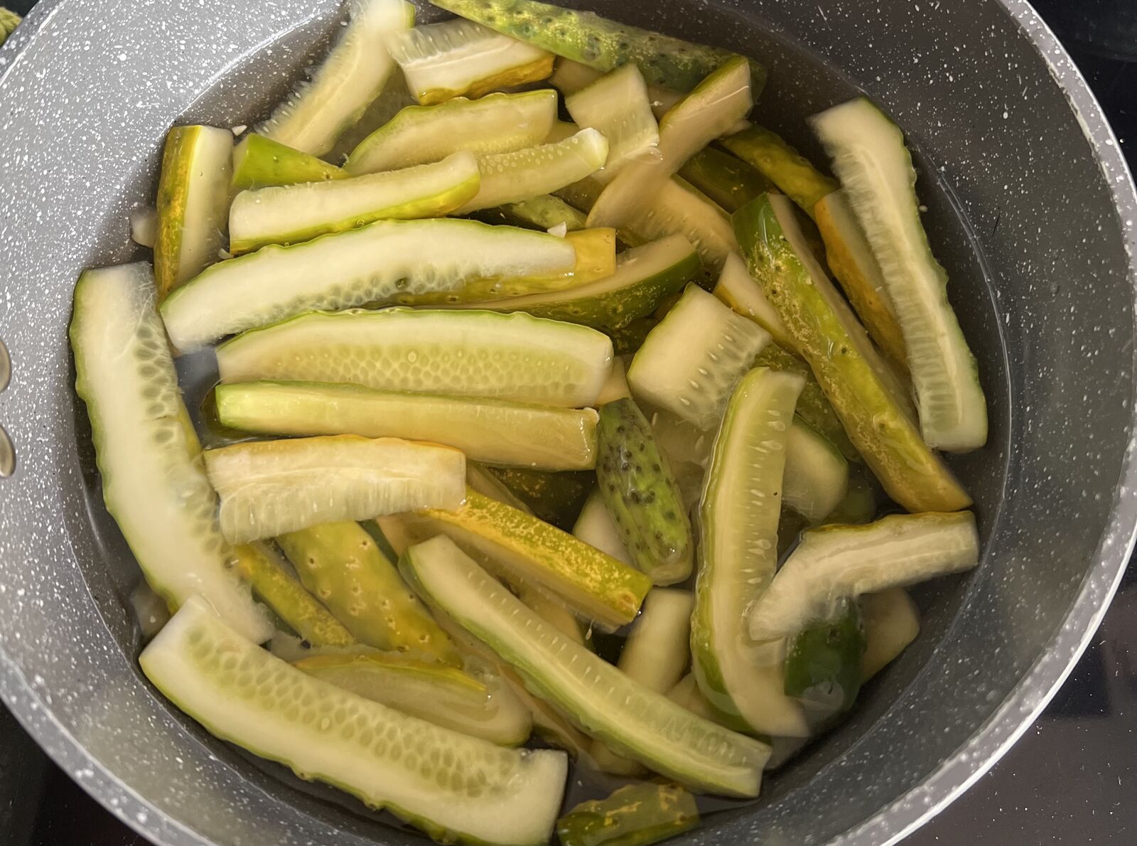 Preserving cucumbers